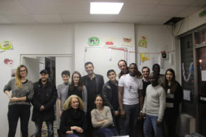 Photo de classe - Bénévoles et apprenants à l'espace souham - 2016.